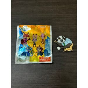 Disney Zootopia 2 Character Blind Bag Figural Magnet CHASE - Flash